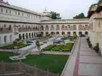 DSCN7300 The inner garden at the Rambagh Hotel